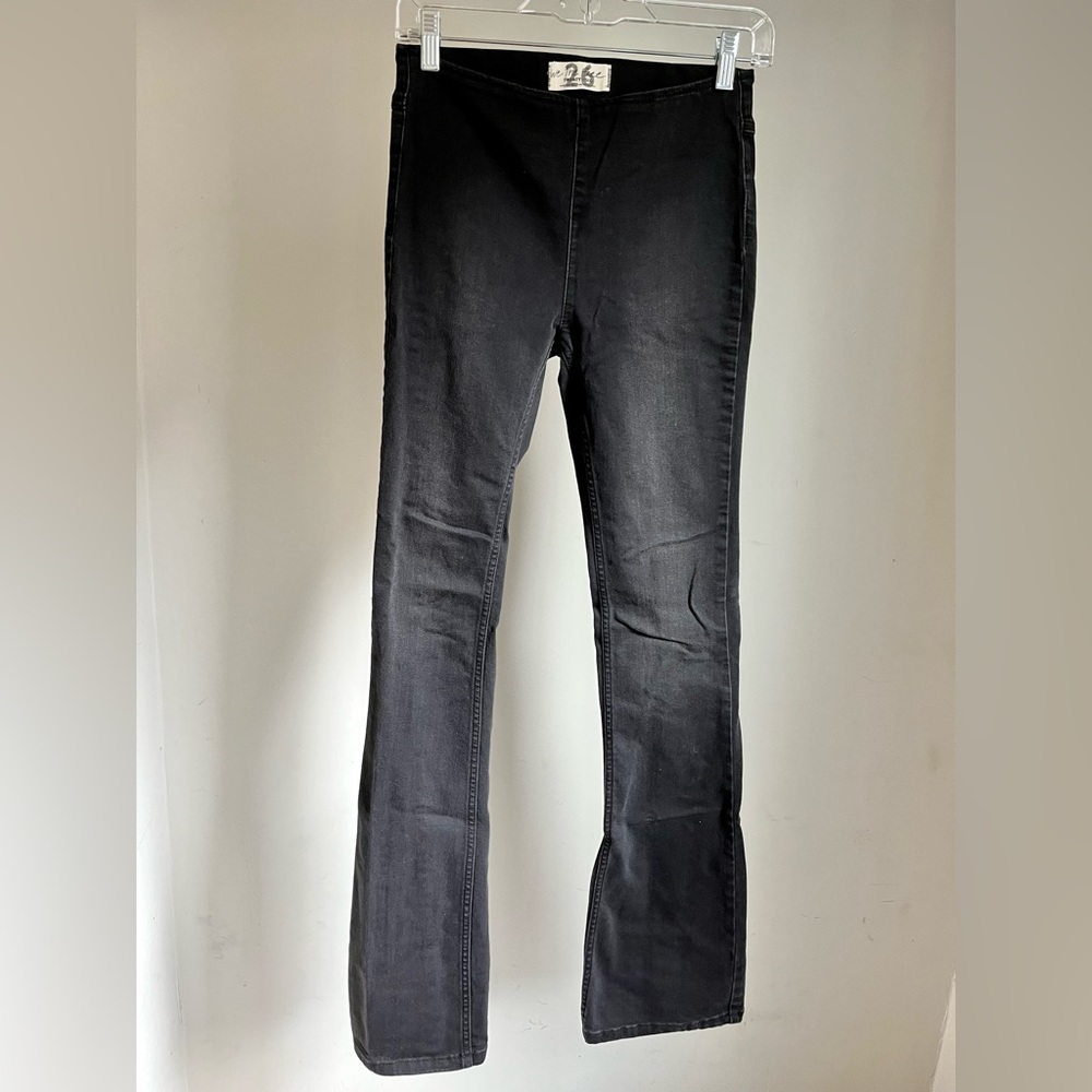 We the Free black pull on boot cut jeans, 26